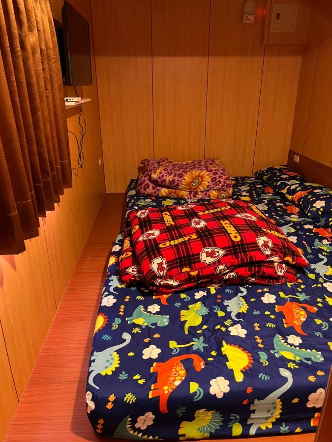 Komei Container Homestay Qingshui Εξωτερικό φωτογραφία